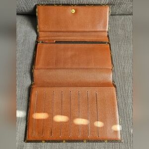 Authentic Louis Vuitton Rare Vintage Trifold Passport Wallet Monogram Clutch